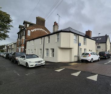 Semi-detached house to rent on - Photo 1