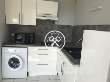 Location Appartement 1 pièce 37m² TROYES 10000 - Photo 4
