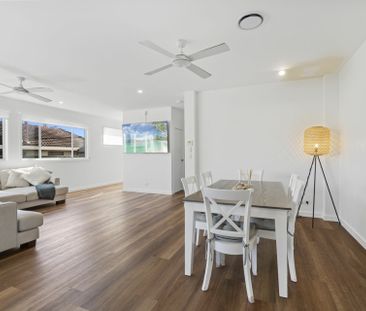 MODERN THREE BEDROOM PLUS STUDY TWO LEVEL HOME - Photo 3