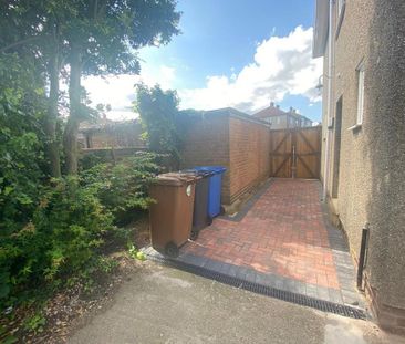 3 bedroom semi-detached house to rent - Photo 6