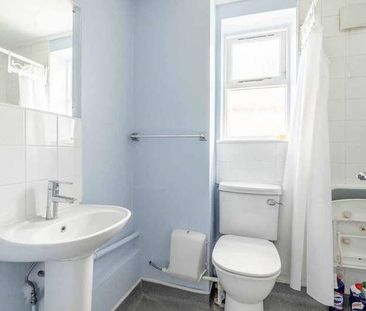 Knowles Close, West Drayton, UB7 - Photo 6