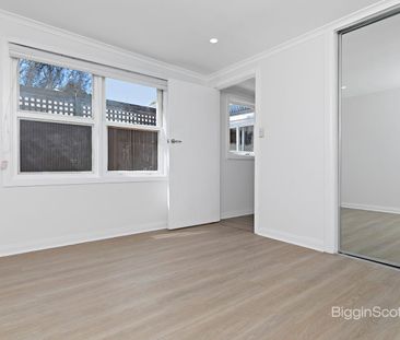 6 MONTH LEASE Freshly Renovated Double-Fronted Home in the Heart of... - Photo 1