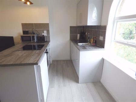 2 Bed Flat, Denison Court, M14 - Photo 4
