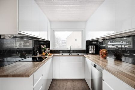 Nyrenoverat radhus för 3-4 personer i Stockholms kommun - Photo 5