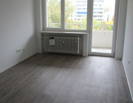 Zuhause fühlen: hübsche 1,5-Zimmer-Single-Wohnung mit EBK - frisch renoviert! - Photo 1