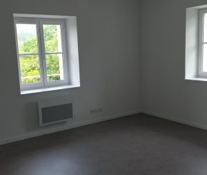 Location Appartement à ST LATTIER - Photo 6