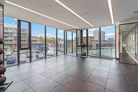 For Lease - 220 Missinnihe Way Unit# 501, Mississauga, Ontario - Photo 2