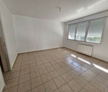 Location Appartement 3 pièces 47m² MITRY MORY 77290 - Photo 2