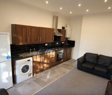 3 Bed - 79A Cardigan Road, Hyde Park, Leeds - LS6 1EB - Student - Photo 5