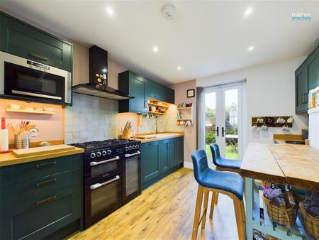 4 bedroom terraced house to rent - Photo 3