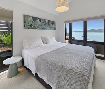 Commanding Clifftop Residence $850 p/w - Photo 3