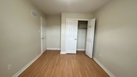 For Lease - 145 Sunway Square, Markham, Ontario - Photo 4