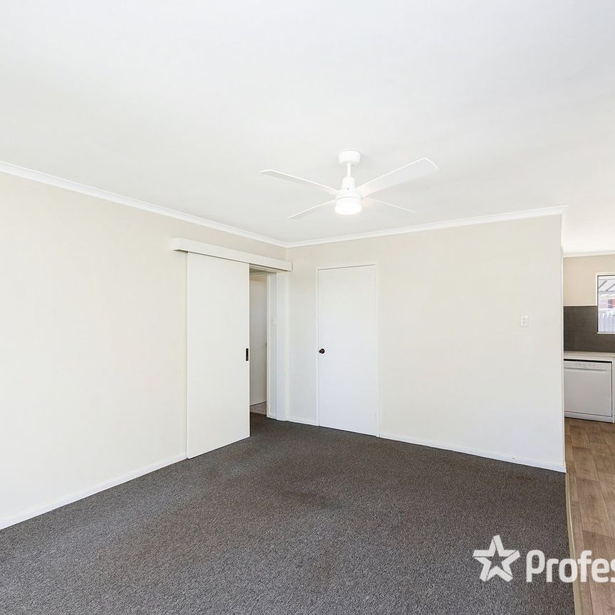 Neat Duplex! - Photo 1