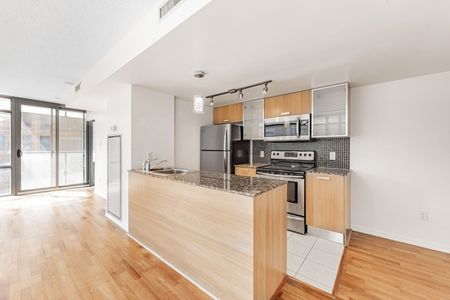 For Lease - 38 Grenville Street Unit# 707, Toronto, Ontario - Photo 2