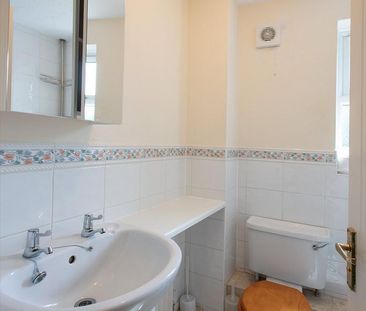 3 bedroom terraced house to rent - Photo 6