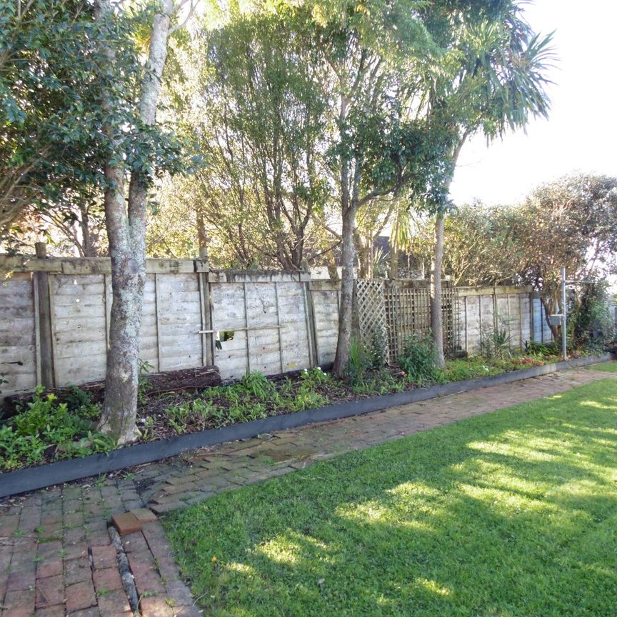 Fantastic Family Home – Western Heights - Photo 1