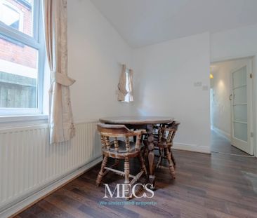 4 bedroom terraced house to rent - Photo 2