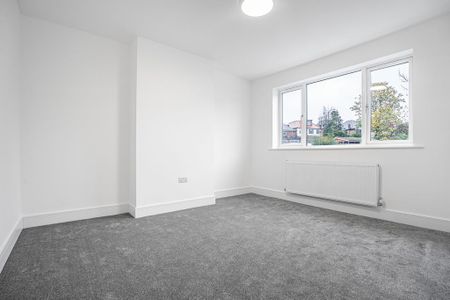 3 bedroom semi-detached house to rent - Photo 5