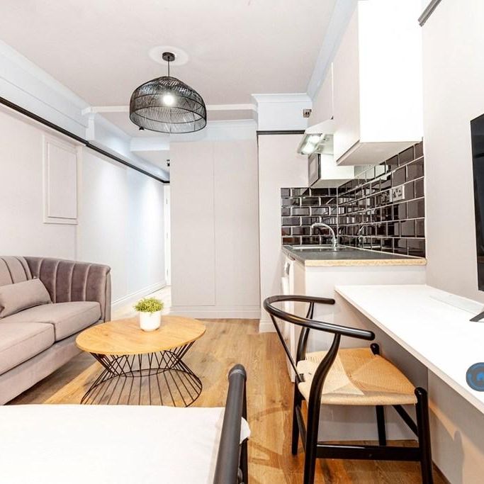 Studio to rent - Photo 1