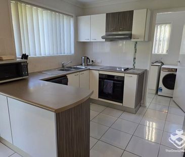 Beautiful Home with NO water bill! - Photo 6