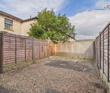 2 bedroom terraced house to rent - Photo 6