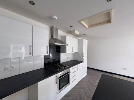 2 bedroom apartment to rent - Photo 3