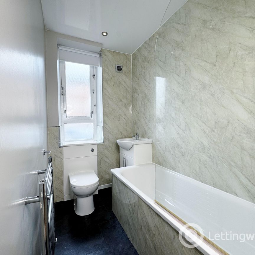 1 Bedroom Ground Flat to Rent - Photo 1