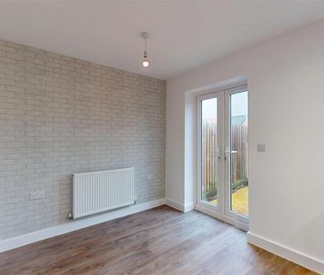 3 bedroom end of terrace house to rent - Photo 1