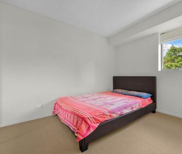 Your Ideal Inner City Location! - Photo 4