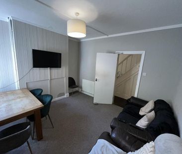 5 bedroom terraced house to rent - Photo 6