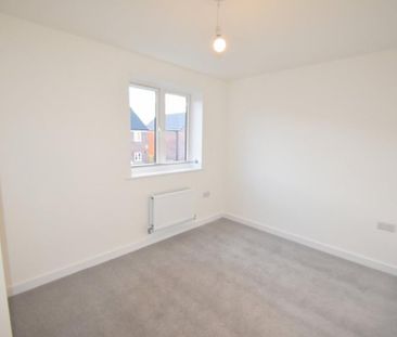 3 bedroom semi-detached house to rent - Photo 6