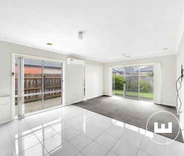 Great Pakenham Location - 3 Beds 2 Baths - Photo 1