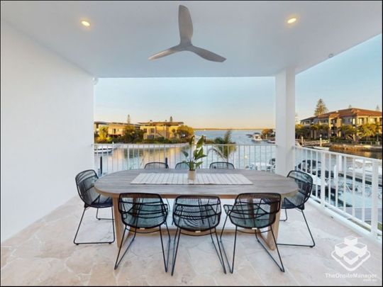 Stunning Waterfront Home, Includes Services - Photo 1
