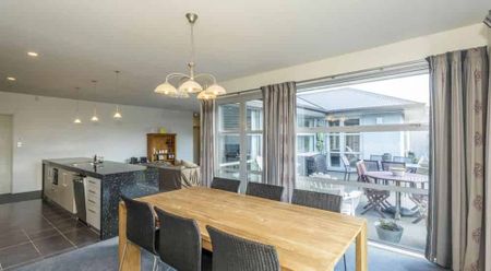 Parklands, 4 bedrooms - Photo 3