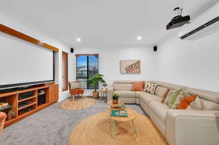 33 Guilfoyle Circuit, Kirwan - Photo 3