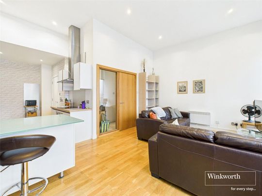 1 bedroom penthouse to rent - Photo 1