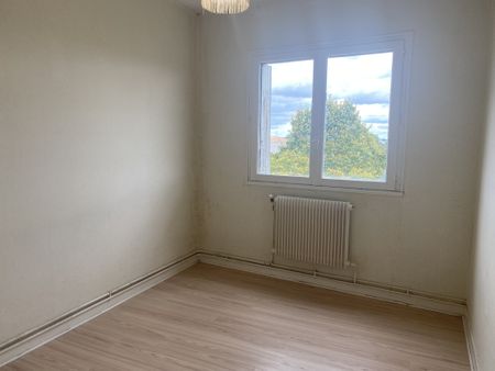 Location Appartement 3 pièces 65m² MARMANDE 47200 - Photo 4