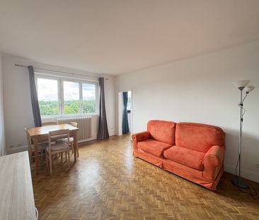 Appartement 4 Pièces MEUBLE + cave + parking extérieur - Photo 3