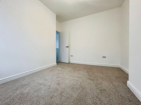 Nantgarw Road, Caerphilly - Photo 3