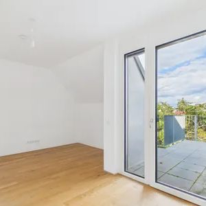 Moderne 3-Zimmer-Wohnung mit 30 m² Dachterrasse und Klimaanlage | Direkt an der U3 - Photo 3