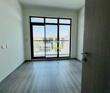 Spacious 3 BR | Unfurnished | Vacant unit - Photo 1