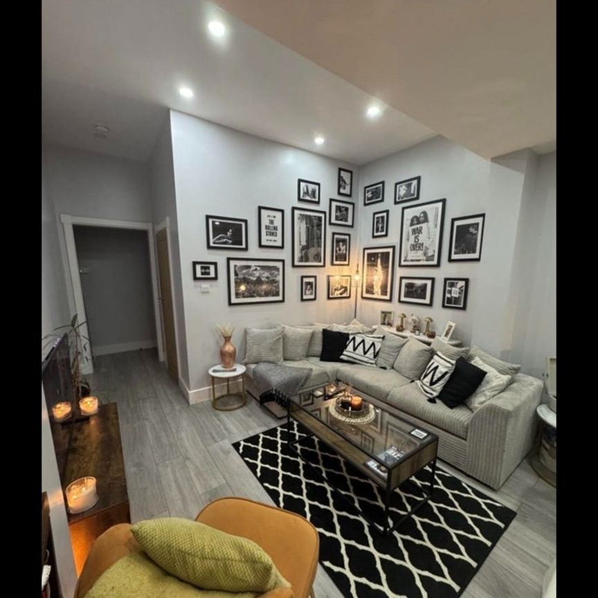 Room in a Shared Flat, Midweek Let, SW16 - Photo 1