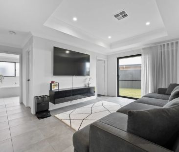 Modern comfort & space in Baldivis Parks Estate. - Photo 2