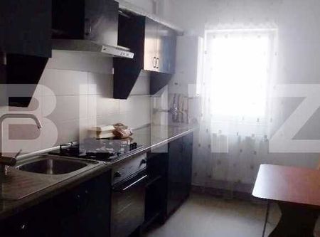 Garsoniera de inchiriat, 41 mp, decomandata, loc de parcare, zona strazii Sobarilor - Photo 2