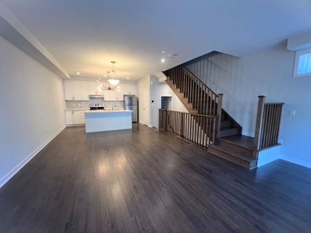 For Lease - 93 Anna Russell Way, Markham, Ontario - Photo 4