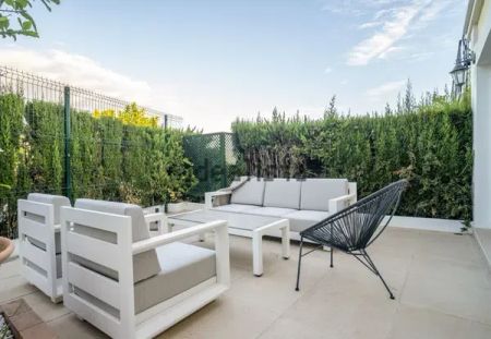 Alquiler de chalet adosado en Plaza Santa Ana, 3 - Photo 3