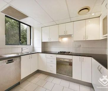 3 Bedroom Spacious Unit with Floorboards in Waitara - Photo 1