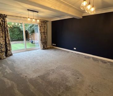 High Street, Scunthorpe - Photo 1