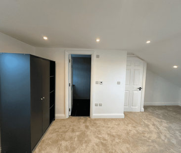 3 bedroom semi-detached house to rent - Photo 2