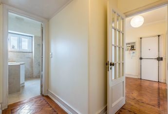3-bedroom apartment for rent, unfurnished, in Alvalade
